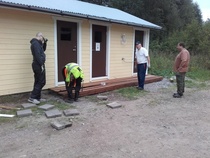 Wc-tilojen askelman tekoa 8.8.2016